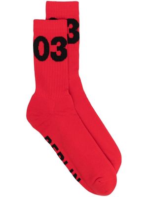 032c intarsia-knit logo socks - Red