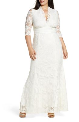 Kiyonna Amour Lace Gown in Ivory