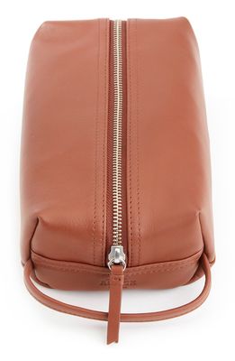 ROYCE New York Compact Leather Toiletry Bag in Tan