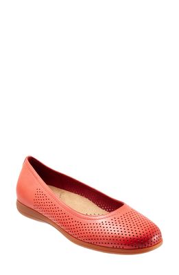 Trotters Darcey Skimmer Flat in Red/Red Leather