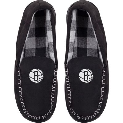 Men's FOCO Brooklyn Nets Team Logo Flannel Moccasin Slippers in Black