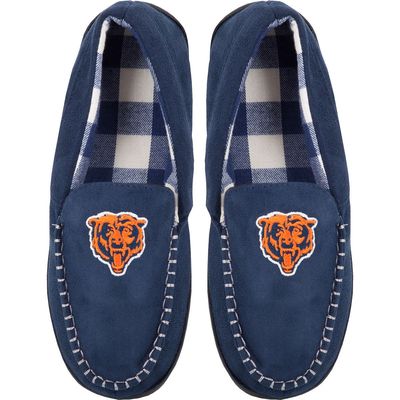 Men's FOCO Chicago Bears Team Logo Flannel Moccasin Slippers in Navy