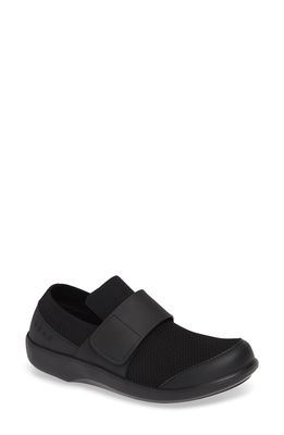TRAQ by Alegria Qwik Sneaker in Black Out Leather