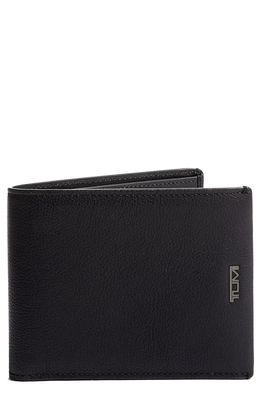 Tumi Nassau Global Leather Wallet with Removable Passcase in Black Texture