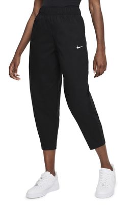 Nike Sportswear Essential Curve Pants in Black/White