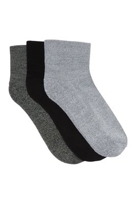 Nordstrom Assorted 3-Pack Pillow Sole Quarter Length Socks in Charcoal Grey Multi