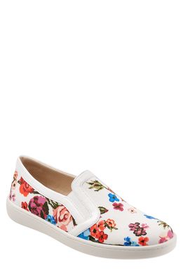 Trotters Alright Slip-On Sneaker in Floral