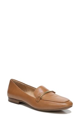 Naturalizer Emiline Loafer in Toffee Leather