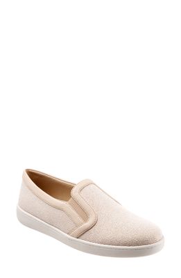 Trotters Alright Slip-On Sneaker in Cream Canvas