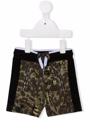 Givenchy Kids 4G camouflage-print shorts - Green
