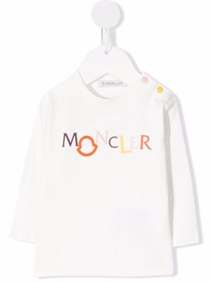 Moncler Enfant logo-print long-sleeve T-shirt - White