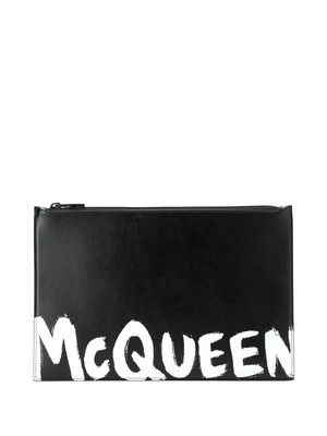Alexander McQueen contrast logo print clutch - Black