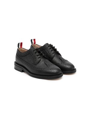 Thom Browne Kids pebbled classic longwing brogues - Black