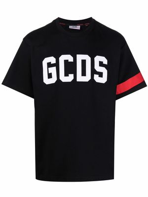 Gcds logo-print short-sleeve T-shirt - Black