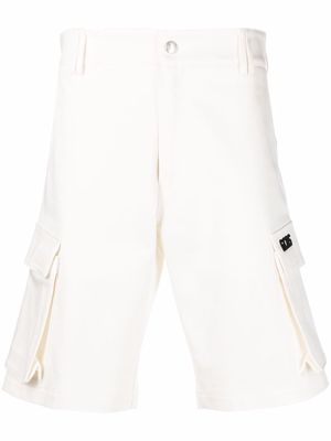 Gcds knee-length cargo shorts - White
