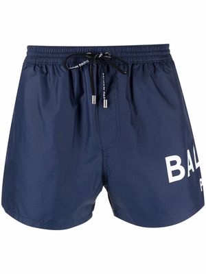 Balmain logo-print drawstring swim shorts - Blue
