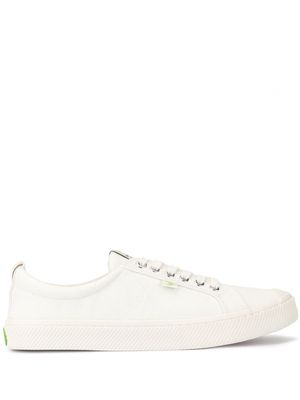 Cariuma OCA low-top canvas sneakers - White