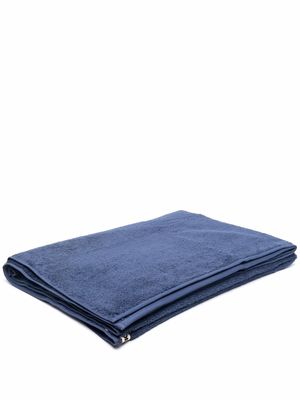 TEKLA logo-patch organic cotton towel - Blue