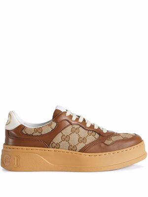 Gucci GG embossed low-top sneakers - Brown