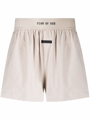 Fear Of God logo-waist slip-on deck shorts - CEMENT