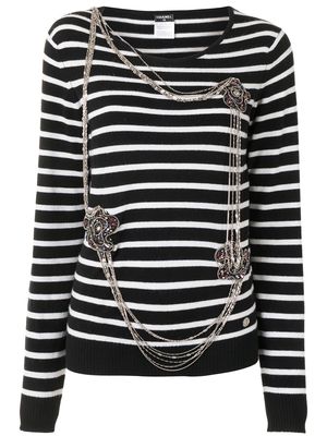 Chanel Pre-Owned 2008 chain-link embellished striped jumper - Black