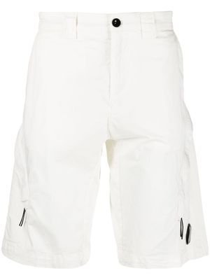 C.P. Company knee-length cargo shorts - White
