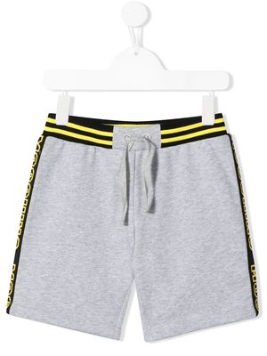 Moschino Kids logo lined track shorts - Grey