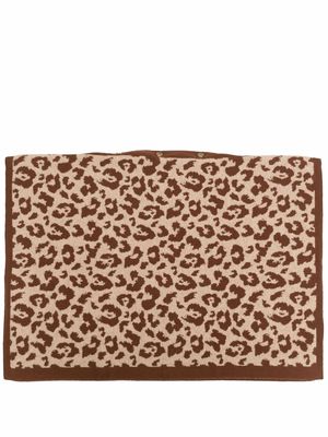 AMI AMALIA leopard-print pillow case - Brown