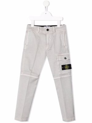 Stone Island Junior logo-patch cotton trousers - Grey