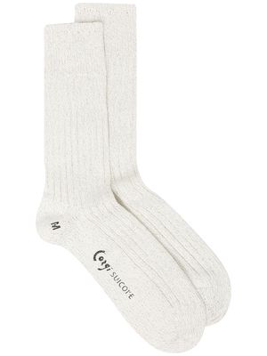Suicoke logo-print ankle socks - White