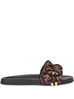 Fendi toggle-fastening FF-logo slides - Brown