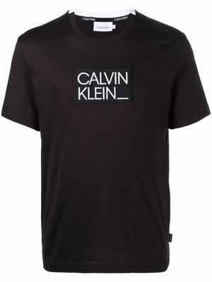 Calvin Klein logo-patch cotton T-shirt - Black