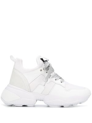 Hogan chunky low top trainers - White