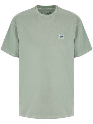 izzue chest logo-print T-shirt - Green