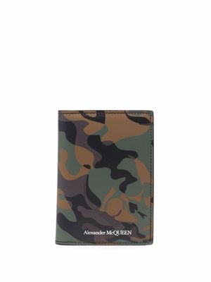 Alexander McQueen camouflage-print leather wallet - Green