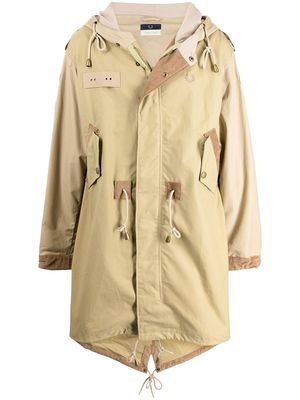 FRED PERRY Nicholas Daley Patch parka - Neutrals