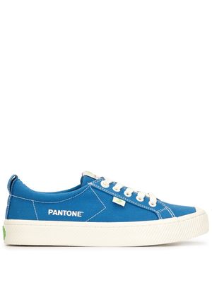 Cariuma x Pantone OCA low-top canvas sneakers - Blue