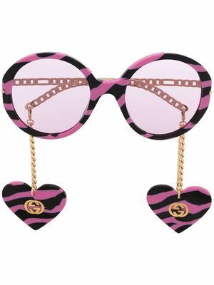 Gucci Eyewear zebra print charm sunglasses - Pink