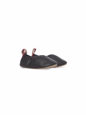 Burberry Kids Icon Stripe-detail ballerina shoes - Black