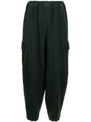 UNDERCOVER tapered leg cargo trousers - Green