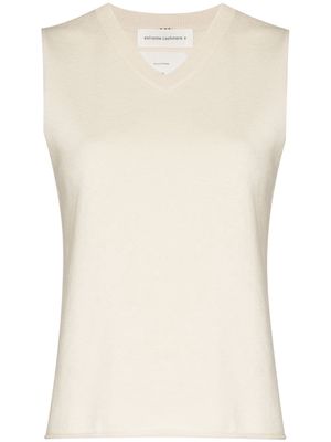extreme cashmere V-neck cashmere vest - White