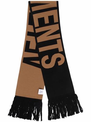 VETEMENTS intarsia-knit merino scarf - Black