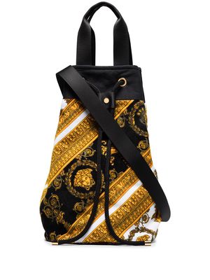 Versace Barocco print drawstring beach bag - Black