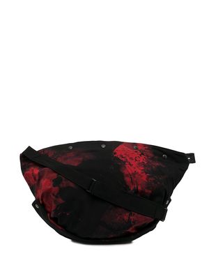 Yohji Yamamoto graphic print shoulder bag - Black