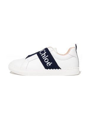 Chloé Kids logo-tape low-top sneakers - White