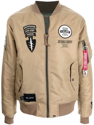 izzue multiple patch bomber jacket - Brown
