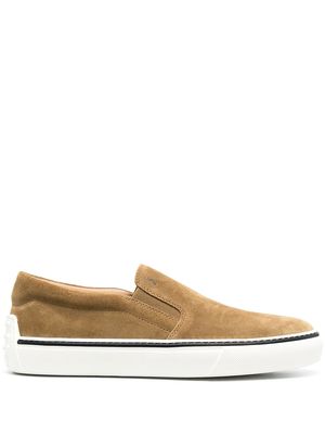 Tod's chunky-sole slip-on sneakers - Brown