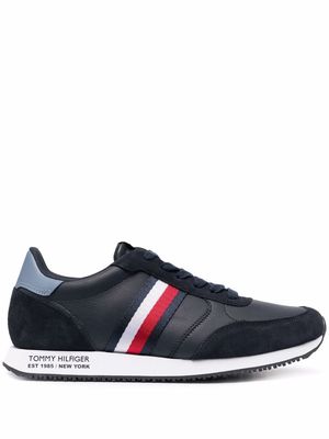 Tommy Hilfiger logo-patch low-top sneakers - Blue