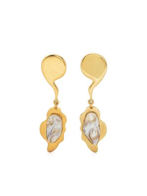 LIYA Tiger pearl earrings - Gold