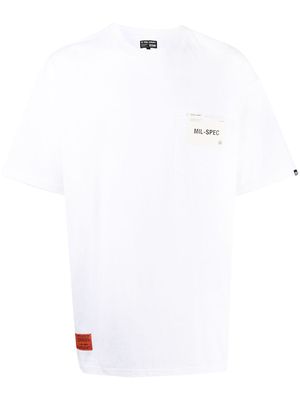 izzue logo-patch cotton T-shirt - White